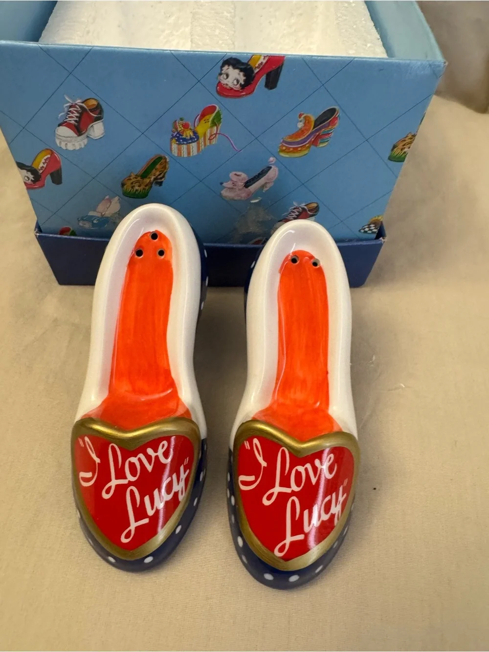 Vintage 1999 I Love Lucy High Heel Shoe Salt & Pepper Shakers Vandor